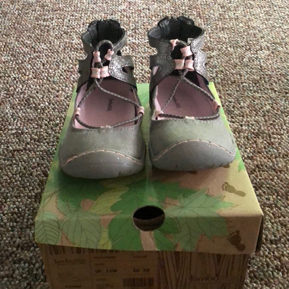 Jambi KD Pythera Size 11 Girls Flats